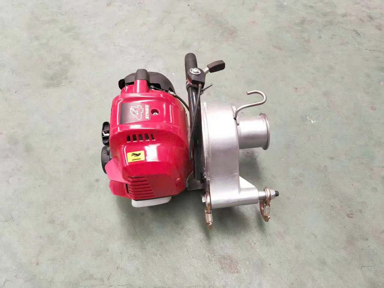 TỜI KÉO CÁP MINI ĐỘNG CƠ XĂNG 1 TẤN TỜI KÉO CÁP MINI ĐỘNG CƠ XĂNG 1 TẤN