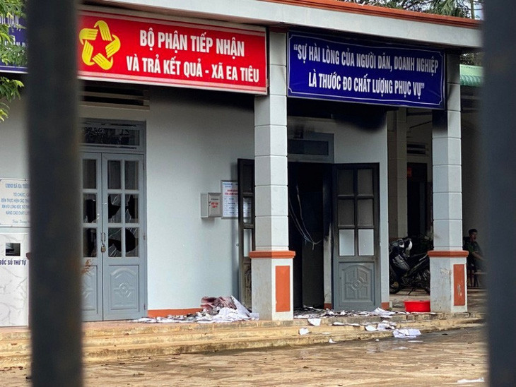 Hiện trường nơi xảy ra vụ viễ tại UBND xã Ea đắk lắk