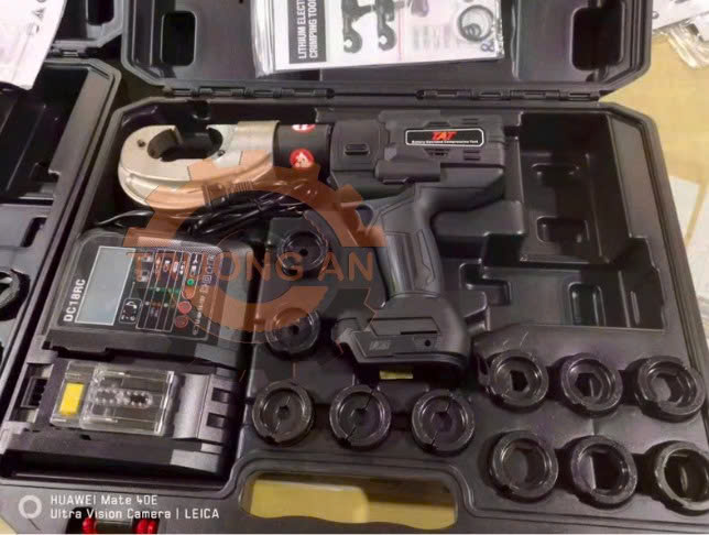 KÌM ÉP COS THUỶ LỰC DÙNG PIN CD-300B - DỤNG CỤ THI CÔNG ĐIỆN CHUYÊN NGHIỆP