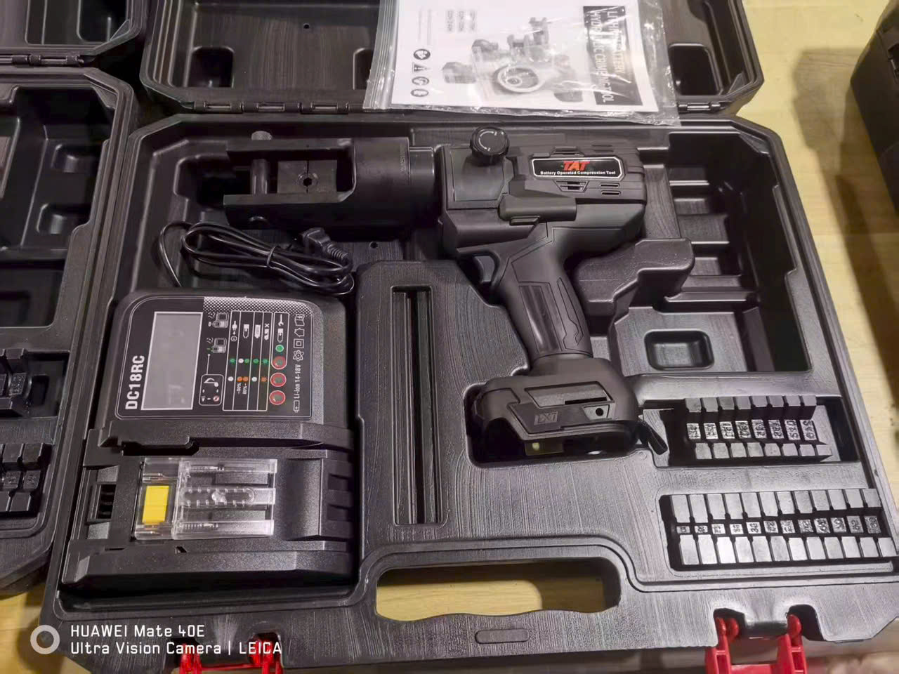 Kìm ép cos thủy lực dùng pin Model: CDY-240H